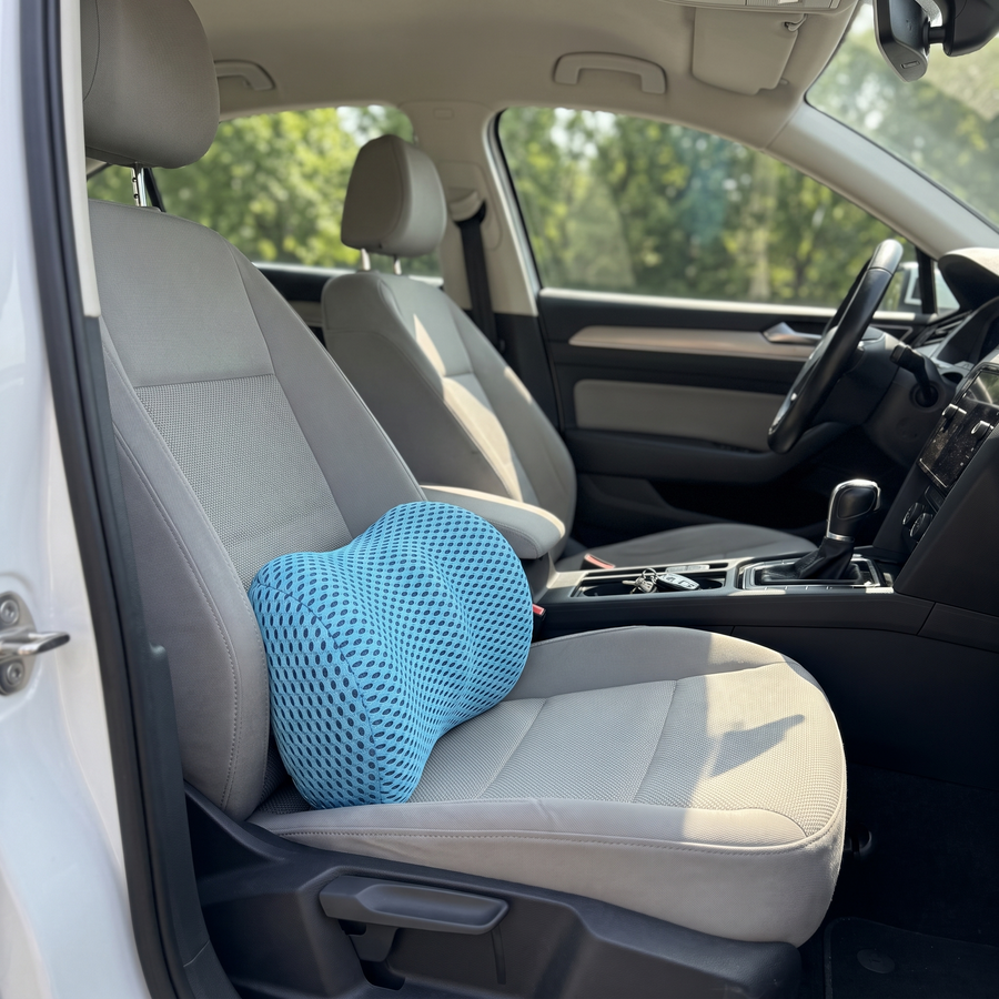 Lumbar cushion in the car